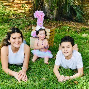 Meet your Posher, Elizabeth